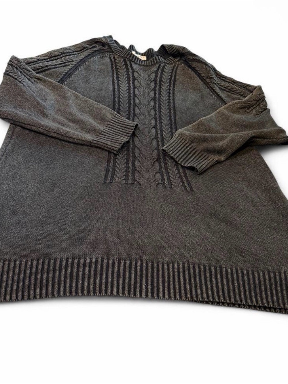 Umgee Women's Crewneck Cable Knit Sweater - Charcoal